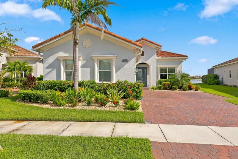 3 bedroom Single Family Residence at 11989 SW Vano Way, Verano, Port St. Lucie — photo 2