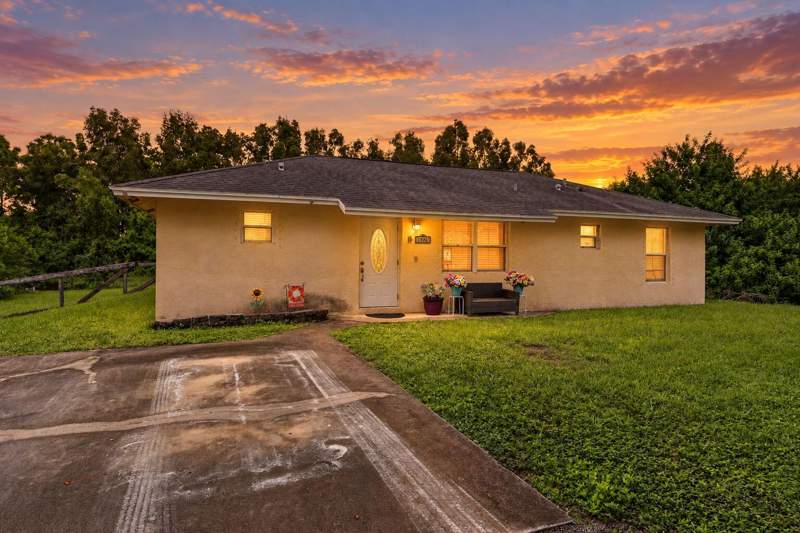3 bedroom Single Family Residence at 18725 43rd Road, Loxahatchee, Loxahatchee — photo 2