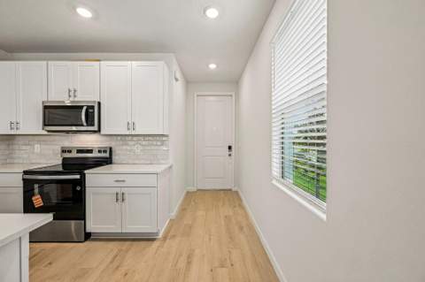643 Salisbury Circle, Fort Pierce FL - photo 11 of 34