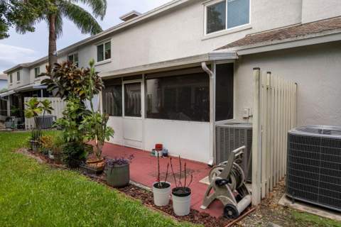 1375 SW 48th Terrace, Deerfield Beach FL - photo 14 of 67