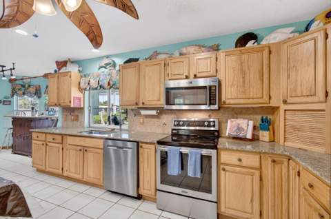 502 Venice Drive, Boynton Beach FL - photo 13 of 68