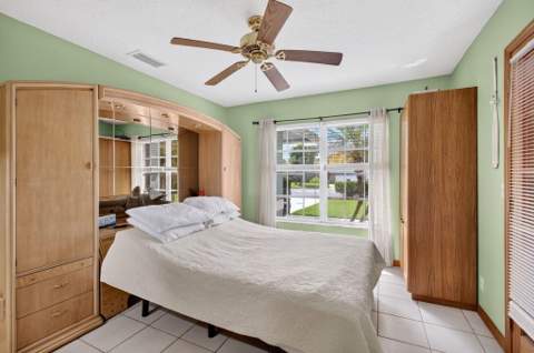 502 Venice Drive, Boynton Beach FL - photo 15 of 68