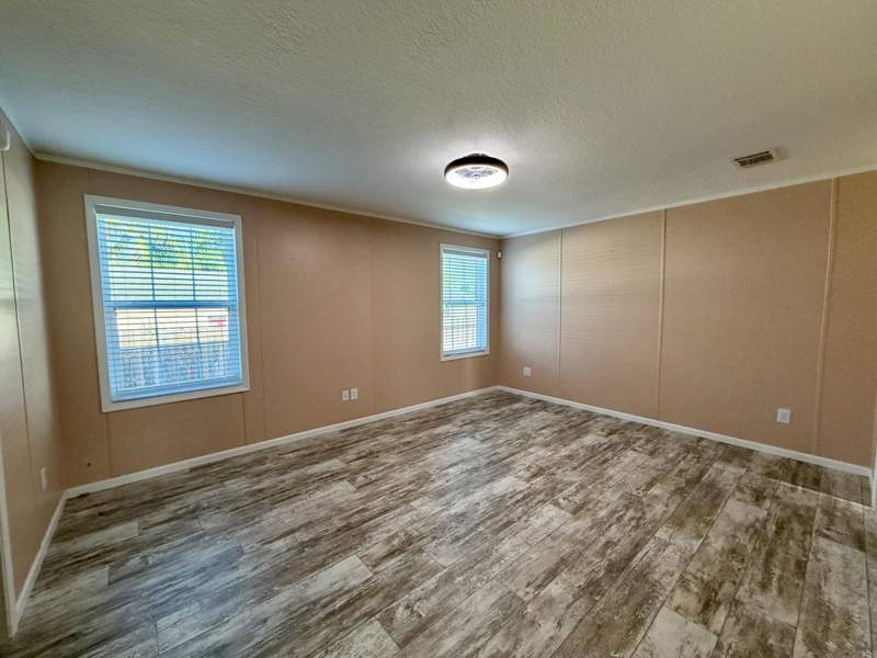 4 bedroom Manufactured Home at 755 Ridgewood Drive, Prospect Hills, West Palm Beach — photo 4