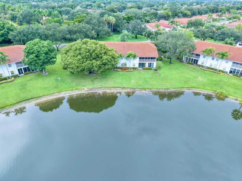 3 bedroom Condominium at 7881 Whispering Palms Drive #202, Palm Isles I, II And III Condos, Boynton Beach — photo 5