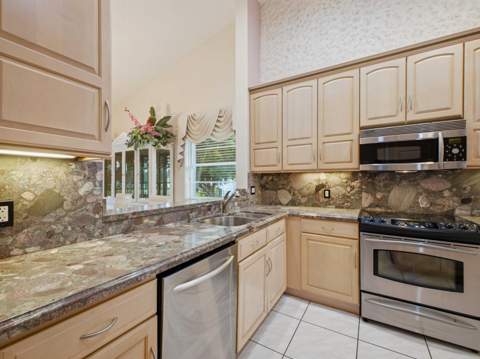 7881 Whispering Palms Drive #202, Boynton Beach FL - photo 9 of 34