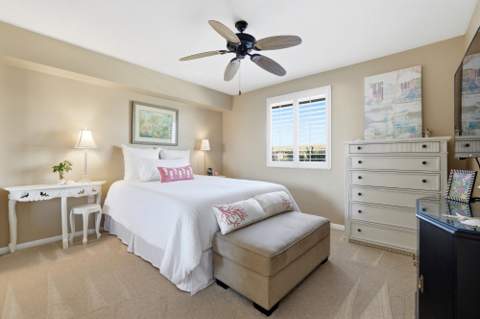 2101 Marina Isle Way #404, Jupiter FL - photo 9 of 17