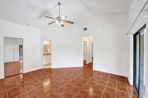 11330 SW 8th Place, Pembroke Pines FL - photo 15 of 34