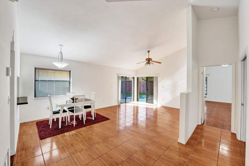 3 bedroom Single Family Residence at 11330 SW 8th Place, Pembroke Lakes South, Pembroke Pines — photo 5