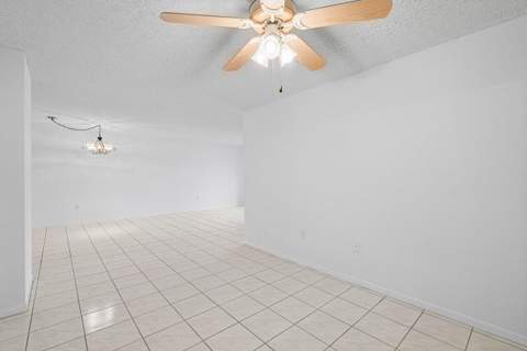 6112 Huntwick Terrace #102, Delray Beach FL - photo 12 of 56