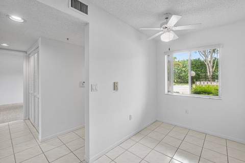6112 Huntwick Terrace #102, Delray Beach FL - photo 17 of 56