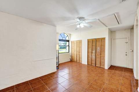 11330 SW 8th Place, Pembroke Pines FL - photo 13 of 34