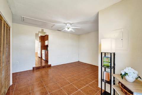 11330 SW 8th Place, Pembroke Pines FL - photo 14 of 34