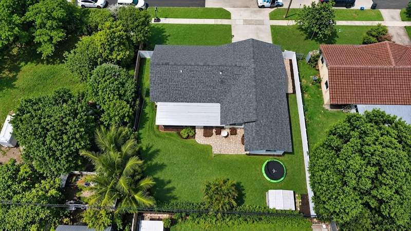 3 bedroom Single Family Residence at 528 NW 15th Avenue, Country Club Village Sec B, Boca Raton — photo 3