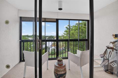 1863 Bridgewood Drive, Boca Raton FL - photo 6 of 64