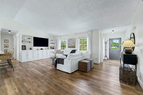 1420 SW Melrose Avenue, Port St. Lucie FL - photo 7 of 52