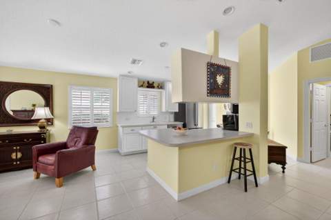8522 SE Retreat Drive, Hobe Sound FL - photo 15 of 60