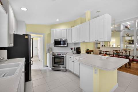 8522 SE Retreat Drive, Hobe Sound FL - photo 17 of 60