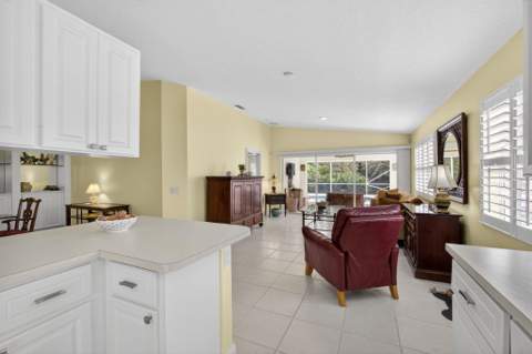 8522 SE Retreat Drive, Hobe Sound FL - photo 19 of 60