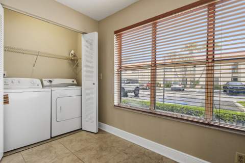 3350 Pinewalk Drive #1411, Margate FL - photo 11 of 29