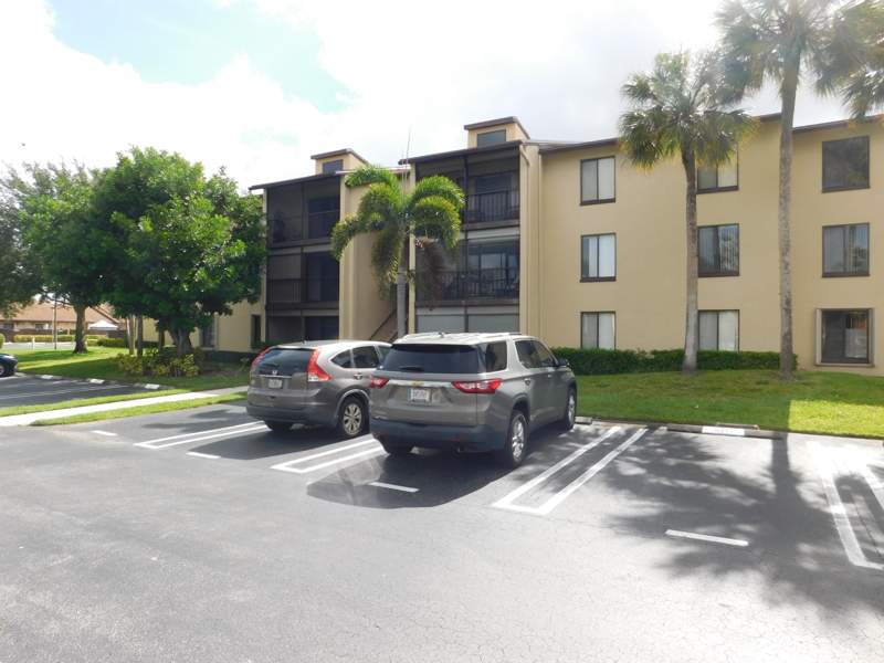2 bedroom Condominium at 627 Sea Pine Way #A2, Pine Ridge North II Condo, Greenacres — photo 2
