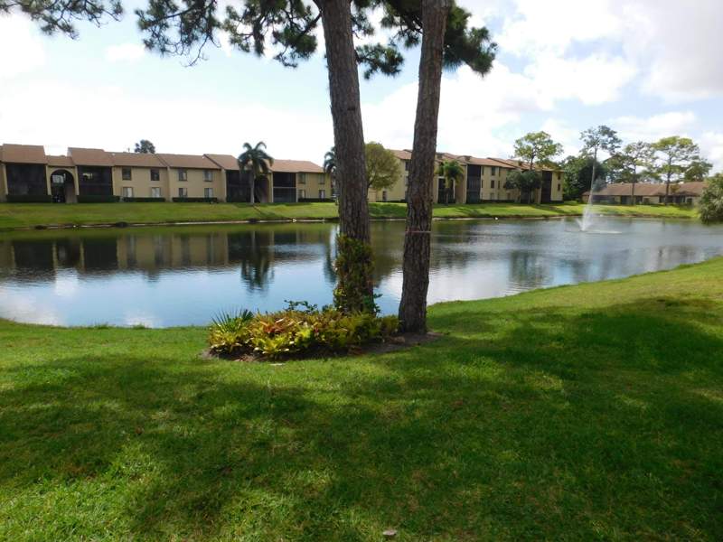 2 bedroom Condominium at 627 Sea Pine Way #A2, Pine Ridge North II Condo, Greenacres — photo 3