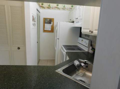 627 Sea Pine Way #A2, Greenacres FL - photo 9 of 18