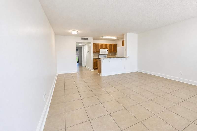 1 bedroom Condominium at 1604 Meadows Circle, Meadows On The Green Condo, Boynton Beach — photo 4