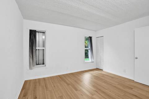 1100 SE 4th Avenue #5, Deerfield Beach FL - photo 9 of 27