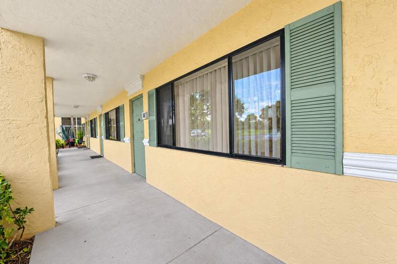 1 bedroom Condominium at 1604 Meadows Circle, Meadows On The Green Condo, Boynton Beach — photo 3