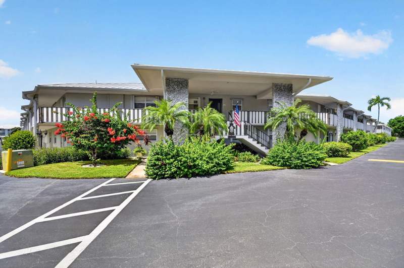 2 bedroom Condominium at 5510 N Ocean #207, Parkdale Manor House Condo, Ocean Ridge — photo 4