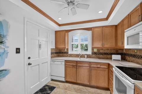 5510 N Ocean #207, Ocean Ridge FL - photo 14 of 59
