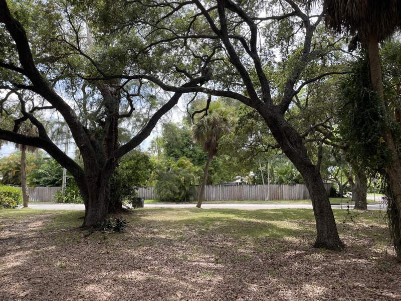 2 bedroom Single Family Residence at 806 S Lakeside Drive, Lake Worth Town Of Add 1, Lake Worth Beach — photo 3