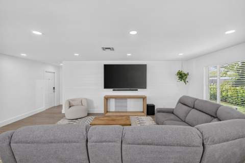 617 Heron Drive, Delray Beach FL - photo 10 of 55