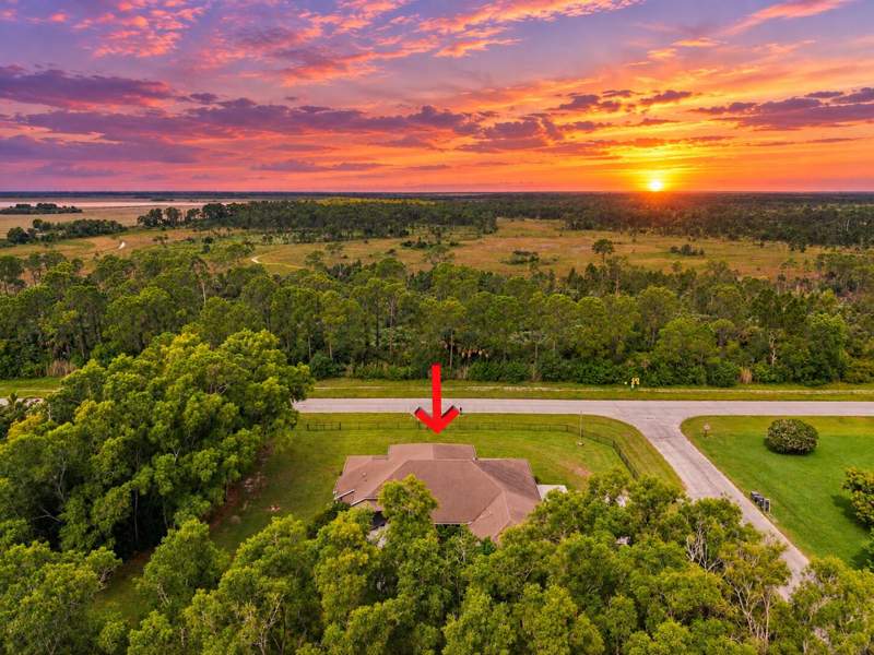 4 bedroom Single Family Residence at 9176 190th Street, The Acreage, Loxahatchee — photo 2