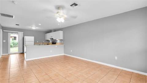 330 Avondale Drive, Pompano Beach FL - photo 7 of 28