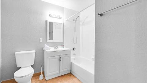 330 Avondale Drive, Pompano Beach FL - photo 22 of 28