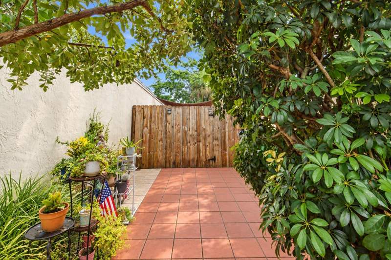 3 bedroom Single Family Residence at 3680 Marlberry Lane, Meadows Of Miramar, Miramar — photo 5