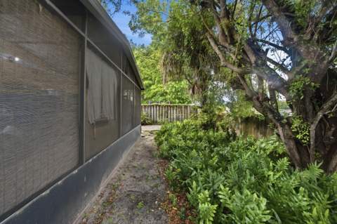 3680 Marlberry Lane, Miramar FL - photo 21 of 25