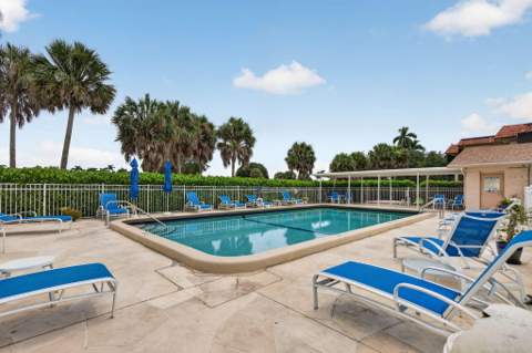250 Jacaranda Drive #411, Plantation FL - photo 20 of 26