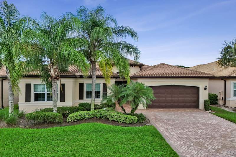 4 bedroom Single Family Residence at 8202 Alpine Ridge Road, Valencia Cove Agr Pud Pl 8, Boynton Beach — photo 2