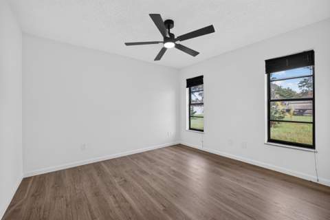 1425 SE Minorca Avenue, Port St. Lucie FL - photo 24 of 36