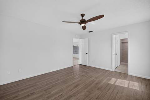 1425 SE Minorca Avenue, Port St. Lucie FL - photo 18 of 36