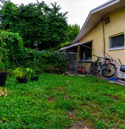 4211 NW 43rd Street, Lauderdale Lakes FL - photo 7 of 18