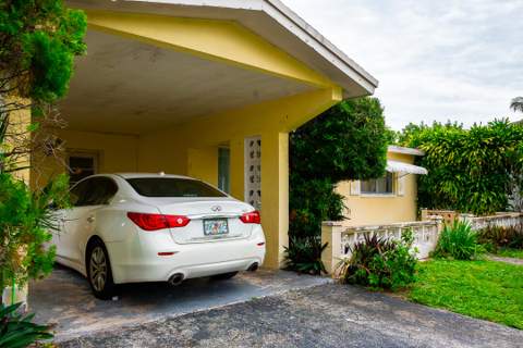 4211 NW 43rd Street, Lauderdale Lakes FL - photo 17 of 18
