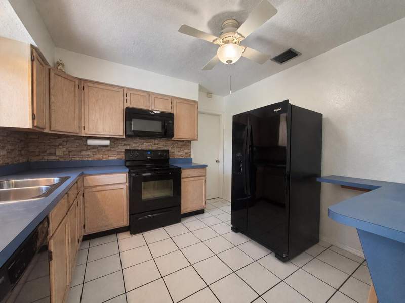 3 bedroom Single Family Residence at 6884 NW 12th Street, Plantation Sunrise Heights 3rd, Plantation — photo 5
