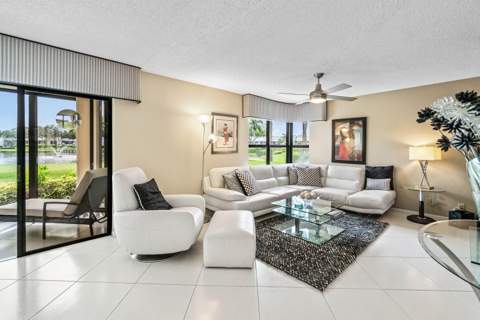 5154 Oakhill Lane #1014, Delray Beach FL - photo 7 of 52