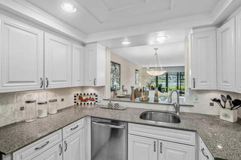 5154 Oakhill Lane #1014, Delray Beach FL - photo 11 of 52