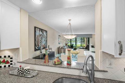 5154 Oakhill Lane #1014, Delray Beach FL - photo 10 of 52