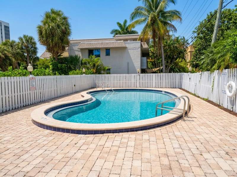 1 bedroom Condominium at 2555 NE 11th Street #303, Horizon House Condo, Fort Lauderdale — photo 4