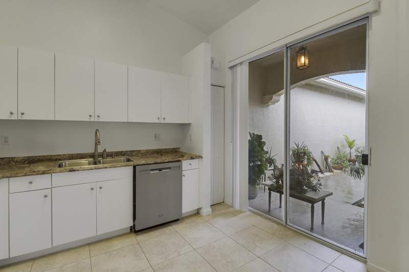 3 bedroom Villa at 2193 Big Wood Cay, Andros Isle Par F, West Palm Beach — photo 4
